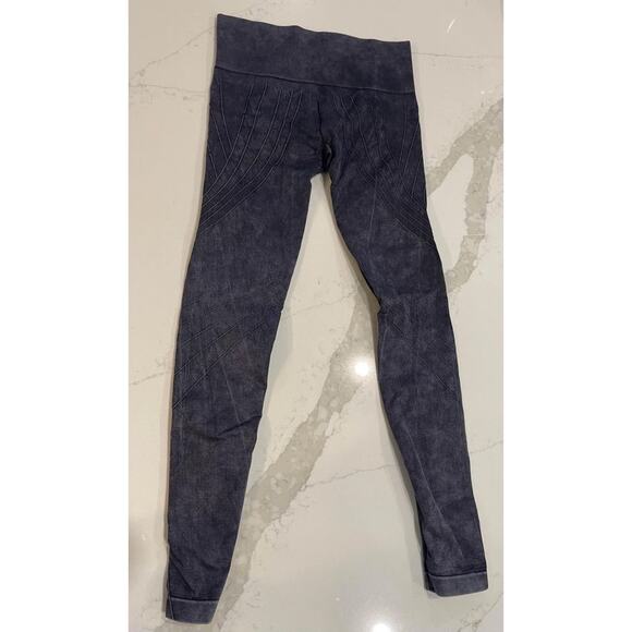 MTA Sports Set of 2 Seamless Moto Stretch Leggings Size Women's Medium Gray - Picture 6 of 10